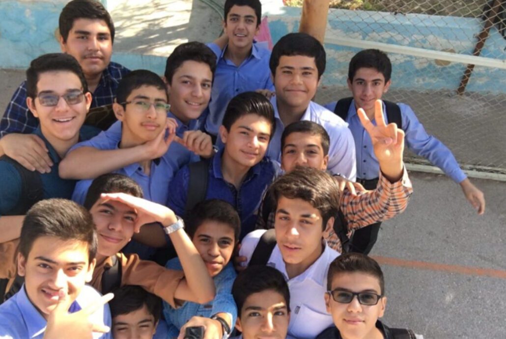 دبیرستان پسرانه و دولتی شهید رمضان آقائی