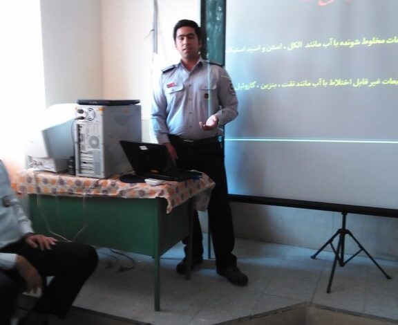دبیرستان متوسطه دوم و دخترانه شهید مرتضی فلاح پور